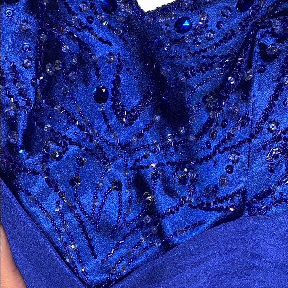 Dress - Picture 2 of 5